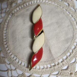 VTG Elegant Red and Cream Enamel Brooch